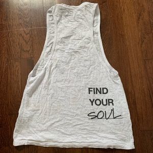 soulcycle Tops - Like New SoulCycle Find Your Soul Wheel Tank Top M soulcycle Tops - Like New SoulCycle Find Your Soul Wheel Tank Top M